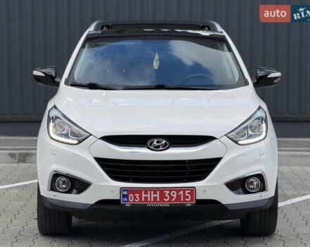 Белый Хендай их35, объемом двигателя 2 л и пробегом 182 тыс. км за 16699 $, фото 4 на Automoto.ua