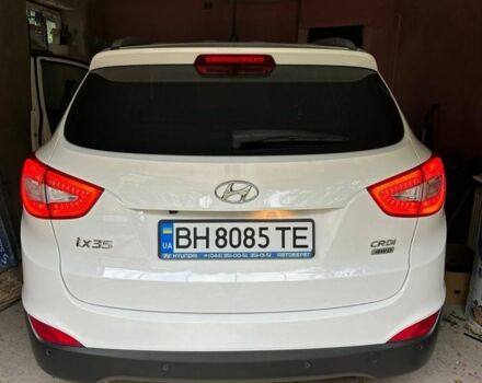 Белый Хендай их35, объемом двигателя 2 л и пробегом 159 тыс. км за 16000 $, фото 6 на Automoto.ua