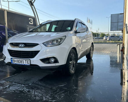 Білий Хендай іх35, об'ємом двигуна 2 л та пробігом 159 тис. км за 16500 $, фото 23 на Automoto.ua