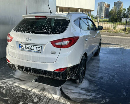 Білий Хендай іх35, об'ємом двигуна 2 л та пробігом 159 тис. км за 16500 $, фото 4 на Automoto.ua