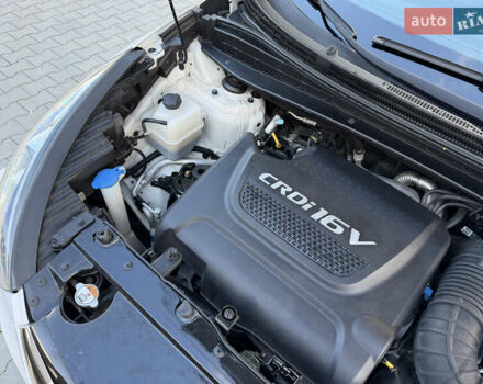 Белый Хендай их35, объемом двигателя 2 л и пробегом 182 тыс. км за 16699 $, фото 50 на Automoto.ua