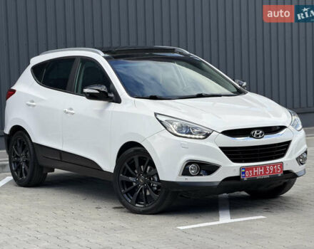 Белый Хендай их35, объемом двигателя 2 л и пробегом 182 тыс. км за 16699 $, фото 5 на Automoto.ua