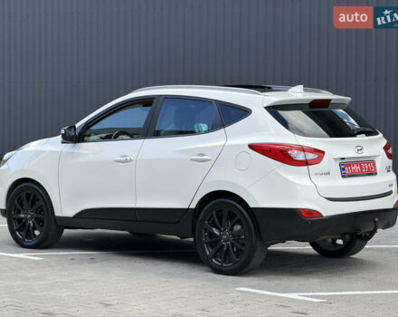 Белый Хендай их35, объемом двигателя 2 л и пробегом 182 тыс. км за 16699 $, фото 9 на Automoto.ua