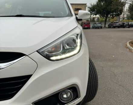 Білий Хендай іх35, об'ємом двигуна 2 л та пробігом 108 тис. км за 15888 $, фото 13 на Automoto.ua