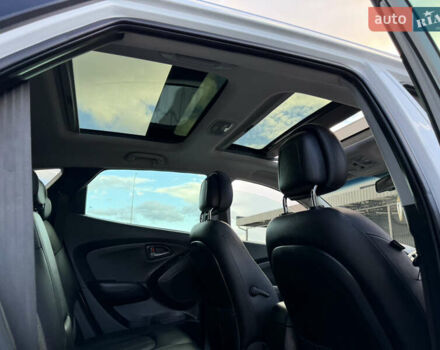 Белый Хендай их35, объемом двигателя 2 л и пробегом 182 тыс. км за 16699 $, фото 40 на Automoto.ua