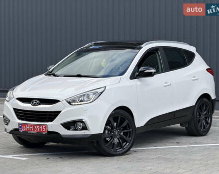 Белый Хендай их35, объемом двигателя 2 л и пробегом 182 тыс. км за 16699 $, фото 2 на Automoto.ua