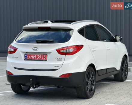 Белый Хендай их35, объемом двигателя 2 л и пробегом 182 тыс. км за 16699 $, фото 12 на Automoto.ua