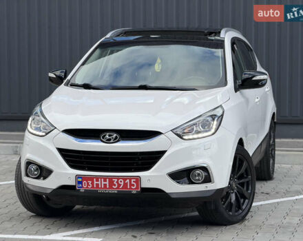 Белый Хендай их35, объемом двигателя 2 л и пробегом 182 тыс. км за 16699 $, фото 1 на Automoto.ua