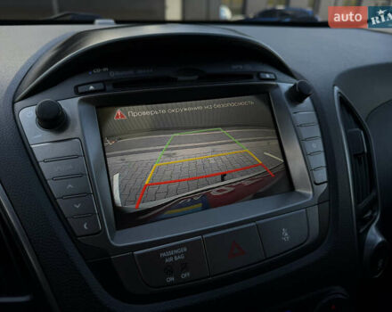 Белый Хендай их35, объемом двигателя 2 л и пробегом 182 тыс. км за 16699 $, фото 53 на Automoto.ua