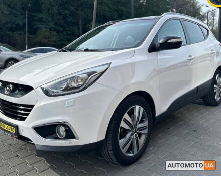 Белый Хендай их35, объемом двигателя 2 л и пробегом 229 тыс. км за 17000 $, фото 2 на Automoto.ua