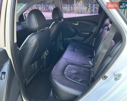 Білий Хендай іх35, об'ємом двигуна 2 л та пробігом 170 тис. км за 14750 $, фото 36 на Automoto.ua