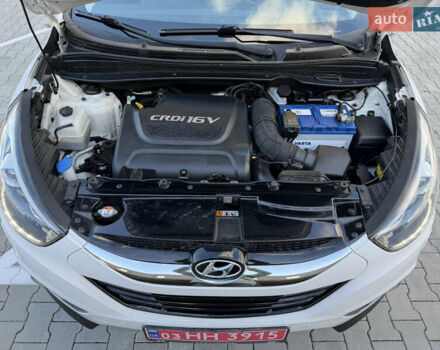 Белый Хендай их35, объемом двигателя 2 л и пробегом 182 тыс. км за 16699 $, фото 49 на Automoto.ua