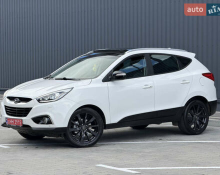 Белый Хендай их35, объемом двигателя 2 л и пробегом 182 тыс. км за 16699 $, фото 3 на Automoto.ua