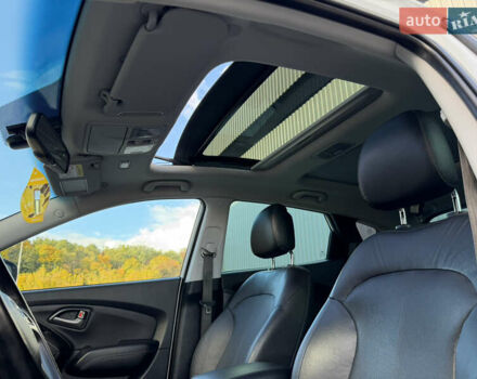 Белый Хендай их35, объемом двигателя 2 л и пробегом 182 тыс. км за 16699 $, фото 20 на Automoto.ua