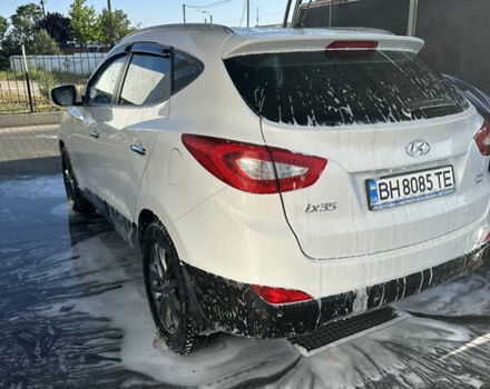 Білий Хендай іх35, об'ємом двигуна 2 л та пробігом 159 тис. км за 16500 $, фото 5 на Automoto.ua