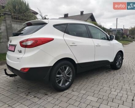 Белый Хендай их35, объемом двигателя 2 л и пробегом 234 тыс. км за 14950 $, фото 20 на Automoto.ua