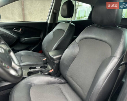 Белый Хендай их35, объемом двигателя 2 л и пробегом 193 тыс. км за 14850 $, фото 13 на Automoto.ua