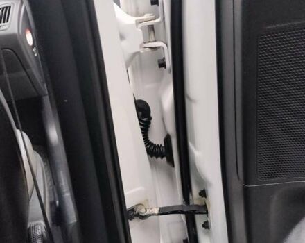 Белый Хендай их35, объемом двигателя 2 л и пробегом 234 тыс. км за 14950 $, фото 61 на Automoto.ua