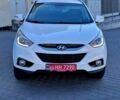 Белый Хендай их35, объемом двигателя 2 л и пробегом 200 тыс. км за 14800 $, фото 2 на Automoto.ua