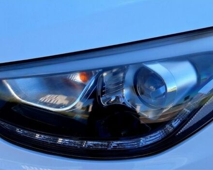 Белый Хендай их35, объемом двигателя 2 л и пробегом 200 тыс. км за 14800 $, фото 11 на Automoto.ua