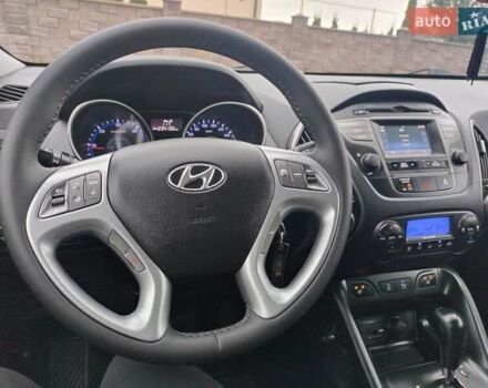 Белый Хендай их35, объемом двигателя 2 л и пробегом 234 тыс. км за 14950 $, фото 49 на Automoto.ua