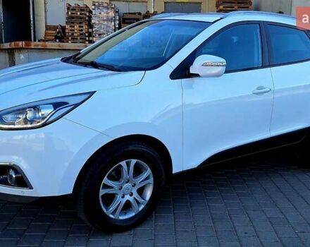 Белый Хендай их35, объемом двигателя 2 л и пробегом 200 тыс. км за 14500 $, фото 16 на Automoto.ua