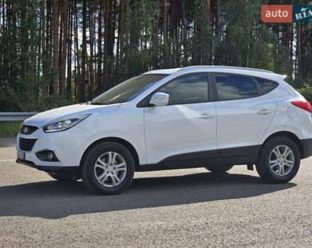 Белый Хендай их35, объемом двигателя 2 л и пробегом 200 тыс. км за 14999 $, фото 11 на Automoto.ua