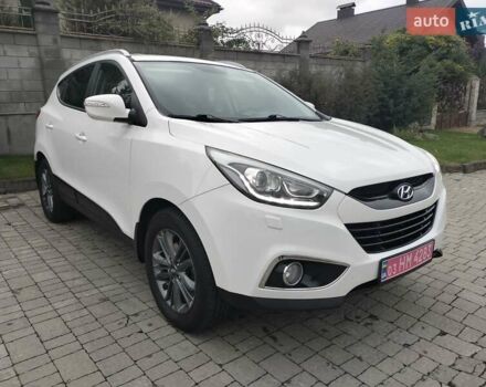 Белый Хендай их35, объемом двигателя 2 л и пробегом 234 тыс. км за 14950 $, фото 6 на Automoto.ua