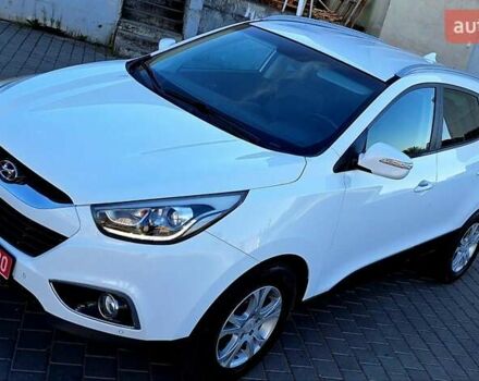 Белый Хендай их35, объемом двигателя 2 л и пробегом 200 тыс. км за 14500 $, фото 19 на Automoto.ua