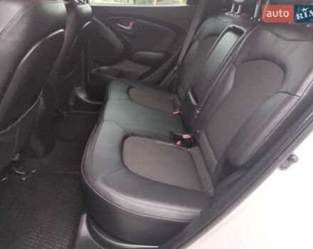 Белый Хендай их35, объемом двигателя 2 л и пробегом 234 тыс. км за 14950 $, фото 76 на Automoto.ua