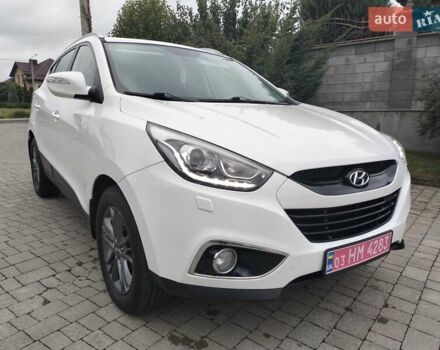 Белый Хендай их35, объемом двигателя 2 л и пробегом 234 тыс. км за 14950 $, фото 15 на Automoto.ua