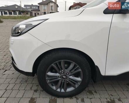 Белый Хендай их35, объемом двигателя 2 л и пробегом 234 тыс. км за 14950 $, фото 29 на Automoto.ua