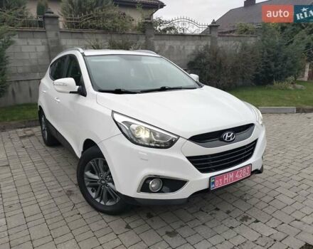 Белый Хендай их35, объемом двигателя 2 л и пробегом 234 тыс. км за 14950 $, фото 7 на Automoto.ua