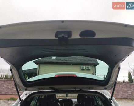 Белый Хендай их35, объемом двигателя 2 л и пробегом 234 тыс. км за 14950 $, фото 64 на Automoto.ua