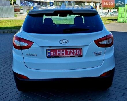 Белый Хендай их35, объемом двигателя 2 л и пробегом 200 тыс. км за 14500 $, фото 29 на Automoto.ua