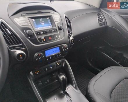 Белый Хендай их35, объемом двигателя 2 л и пробегом 234 тыс. км за 14950 $, фото 53 на Automoto.ua