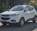 Белый Хендай их35, объемом двигателя 2 л и пробегом 200 тыс. км за 14999 $, фото 5 на Automoto.ua