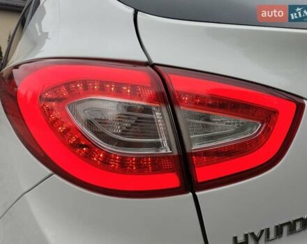 Белый Хендай их35, объемом двигателя 2 л и пробегом 234 тыс. км за 14950 $, фото 38 на Automoto.ua