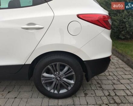 Белый Хендай их35, объемом двигателя 2 л и пробегом 234 тыс. км за 14950 $, фото 32 на Automoto.ua