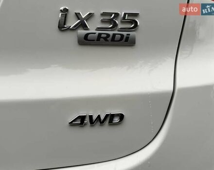 Белый Хендай их35, объемом двигателя 2 л и пробегом 234 тыс. км за 14950 $, фото 42 на Automoto.ua