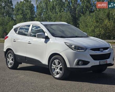 Белый Хендай их35, объемом двигателя 2 л и пробегом 200 тыс. км за 14999 $, фото 18 на Automoto.ua