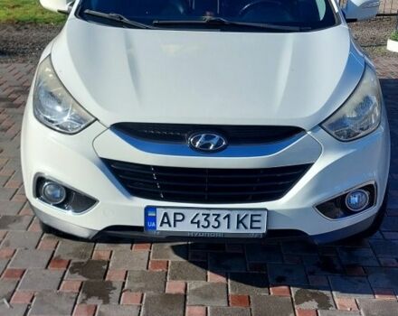 Білий Хендай іх35, об'ємом двигуна 2 л та пробігом 174 тис. км за 12000 $, фото 1 на Automoto.ua