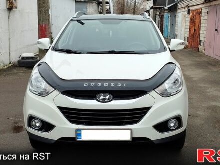 Білий Хендай іх35, об'ємом двигуна 2 л та пробігом 215 тис. км за 9900 $, фото 1 на Automoto.ua