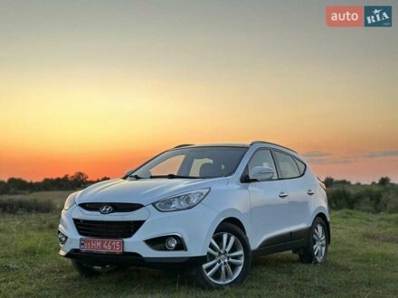 Білий Хендай іх35, об'ємом двигуна 2 л та пробігом 247 тис. км за 13400 $, фото 1 на Automoto.ua