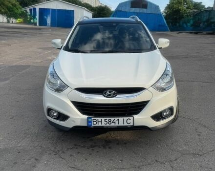 Білий Хендай іх35, об'ємом двигуна 2.35 л та пробігом 155 тис. км за 12500 $, фото 1 на Automoto.ua