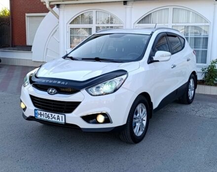 Білий Хендай іх35, об'ємом двигуна 2 л та пробігом 208 тис. км за 10500 $, фото 1 на Automoto.ua