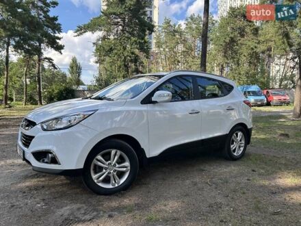 Хендай их35 2011 в Киеве на Automoto.ua Белый Хендай их35, объемом двигателя 2 л и пробегом 149 тыс. км за 12500 $, фото 1 на Automoto.ua