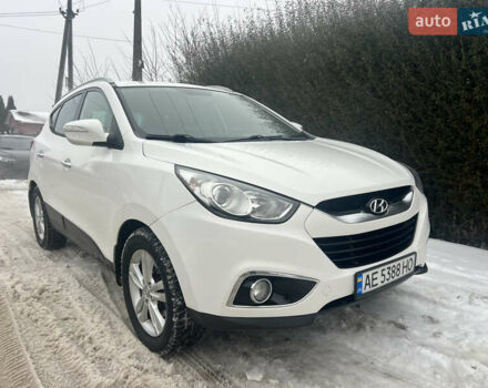 Білий Хендай іх35, об'ємом двигуна 2 л та пробігом 191 тис. км за 10900 $, фото 1 на Automoto.ua