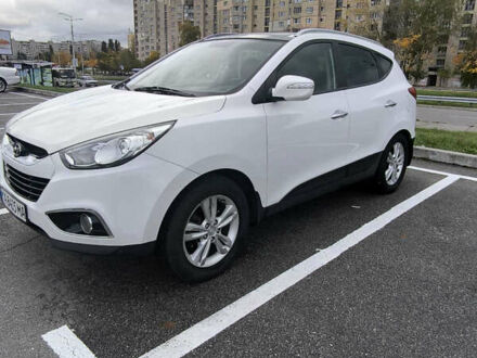 Хендай их35 2012 в Киеве на Automoto.ua Белый Хендай их35, объемом двигателя 2 л и пробегом 191 тыс. км за 11100 $, фото 1 на Automoto.ua