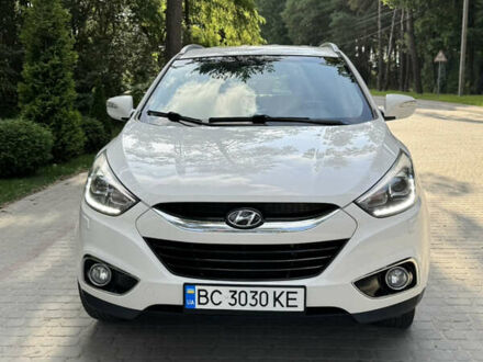 Білий Хендай іх35, об'ємом двигуна 2 л та пробігом 238 тис. км за 14900 $, фото 1 на Automoto.ua